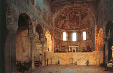 Italia, Regione Emilia Romagna, Provincia di Ferrara, Abbazia di Pomposa, abside con affreschi
