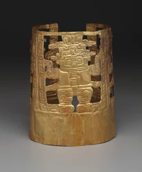 Corona con figure di divinità, c.1000 a 200 a.C. (oro)