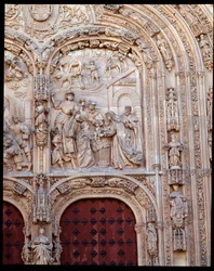 Natività dettaglio della facciata gotica plateresca