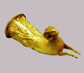 Rhyton Corno da Bere, V-IV secolo a.C.