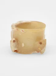 Perla con maschere, c.1600-c.1050 a.C.