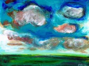 Nuvole dai colori vivaci sopra un campo