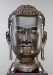 Testa di Buddha, cultura di Ayutthaya, stile U Thong