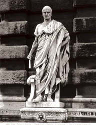 Statua di Emilio Papiniano (marmo)