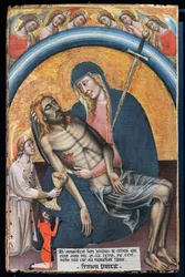 Compianto sul Cristo morto con il cliente, Iohannes de Elthinl, di Simone dei Crocifissi, c. 1368. La Vergine è rappresentata come Nostra Signora dei Dolori, con una spada nel cuore.