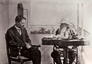 Lev Tolstoj e Anton Cechov, autori russi