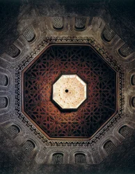 Soffitto della Madrasa di Granada, Spagna, costruita nel 1349
