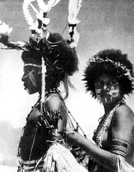 Guerrieri dipinti, Papua, Nuova Guinea, 1936