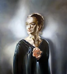 Misteriosa donna con rosa