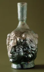 Bottiglia di profumo 
