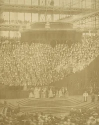 La Regina Vittoria presiede alla riapertura del Crystal Palace ricostruito a Sydenham