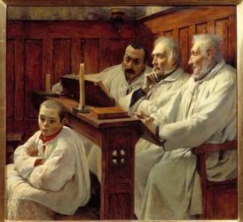 Il Credo Sacerdoti e bambino del coro che legge la Bibbia
