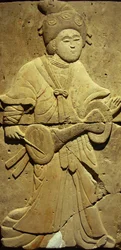 Stele in terracotta con musicista, Dinastia Tang