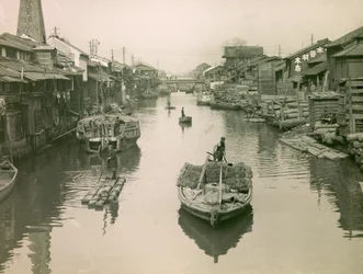 Il canale Dotonbori a Osaka, circa 1900 - 1915 (fotografia)