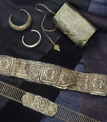 Gioielli, borsa e cinture, Thailandia