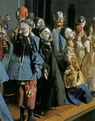 ARTE TAILANDESE: Marionette dei personaggi del Ramayana. Stile Bangkok