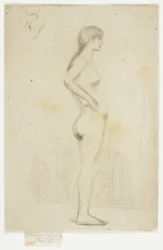 Studio di una ragazza nuda in piedi