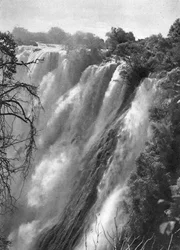 Cascata orientale, Cascate Vittoria, Livingstone a Broken Hill, Rhodesia Settentrionale, 1925-1927