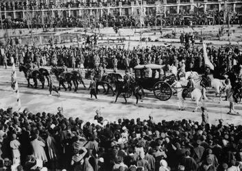 Processione di incoronazione, Teheran