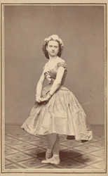 Ritratto di ballerina di danza classica, c. 1860 (foto)