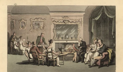 Gentiluomo inglese, moglie e figli che si rilassano nel salotto