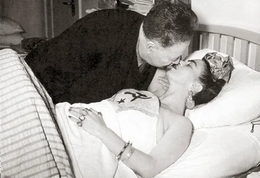 Frida Kahlo e Diego Rivera alla Casa Blu (Casa Azul), Coyoacan, Città del Messico, 1940
