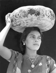 Donna a Tehuantepec, Messico, 1929