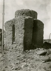 Tomba nella necropoli settentrionale, Qasr Ibrim, Egitto, fotografia di Ugo Monneret de Villard