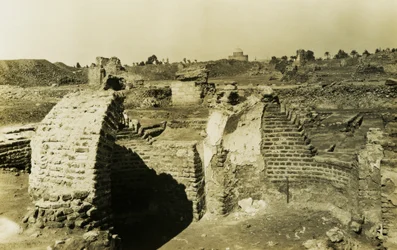 Edificio trilobato, al-Fustat, Egitto, fotografia di Ugo Monneret de Villard