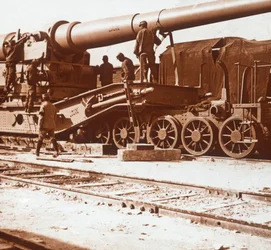 Cannone ferroviario 370 chiamato Louise, Mailly, Francia settentrionale