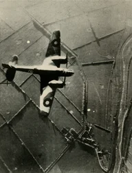 Un Blenheim che corre verso il suo obiettivo