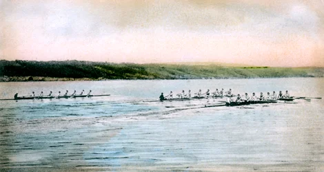 Una prova di spin dei Cornell Crews sul lago Cayuga, 1906