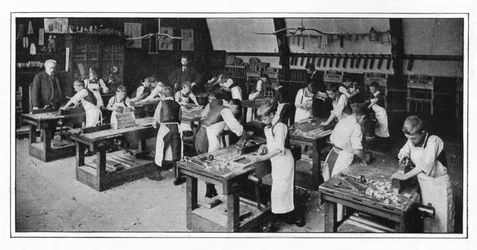 Centro di formazione manuale: lavorazione del legno, Londra, c1900 1901