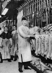 Un portatore di carne, Smithfield Market, Londra