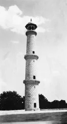 Un Minareto al Taj Mahal, Agra, India, 1916-1917