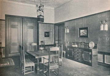 Vista di una sala da pranzo in un appartamento di Berlino, progettata da M. H. Baillie Scott, c1909