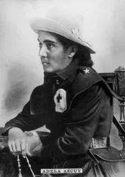 Adela Azcuy, 1816-1914, anni 1920