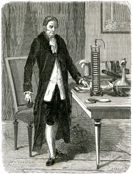 Alessandro Volta, fisico italiano, che dimostra la sua pila elettrica, c1800 c1870