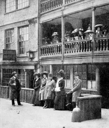 Americani a Londra, Una Festa al George Hotel, Borough, Southwark, Londra