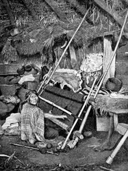 Donna araucana che tesse, Cile, 1922