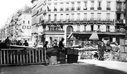 Barricata sulla Rue de Chateaudun, liberazione di Parigi, agosto 1944