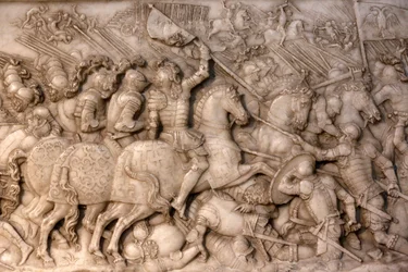 Basilica di San Denis, Tomba di Francesco I re di Francia e Claudia di Francia, bassorilievo della Fondazione, Rappresentazione della battaglia di Cerisoles, qui la cavalleria francese contro le truppe imperiali, Saint-Denis, Francia