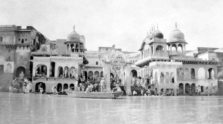 Bagni ghats, Mathura, India, 1916-1917