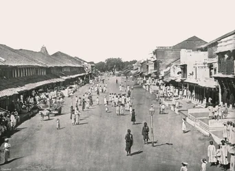 Scena di bazar, quartiere nativo, Calcutta, India, 1895
