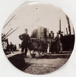 Fotografo sulla spiaggia, circa 1890
