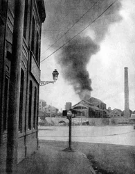 Bombardamento di una miniera da parte dei tedeschi, Pas-de-Calais, Francia, 1915