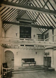 Boxhurst Farm, Kent: Fine della sala da ballo. Restaurato e convertito da Oliver Hill, c1928