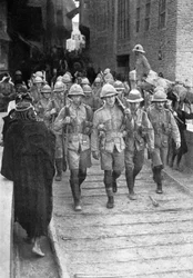 Truppe britanniche in marcia verso Baghdad, Prima Guerra Mondiale