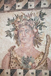 Busto della Primavera - (dettaglio) del pannello delle Quattro Stagioni - Mosaici di Paphos, Casa di Dioniso - Cipro - Personificazione della Primavera - (dettaglio) del mosaico delle quattro stagioni - Mosaici di Paphos, Casa di Dioniso - Fine II secolo d