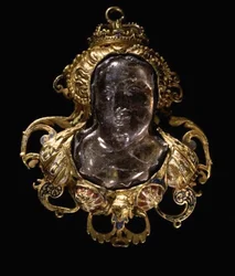 Cammeo con busto di Diane de Poitiers 1499-1566, XVI secolo
